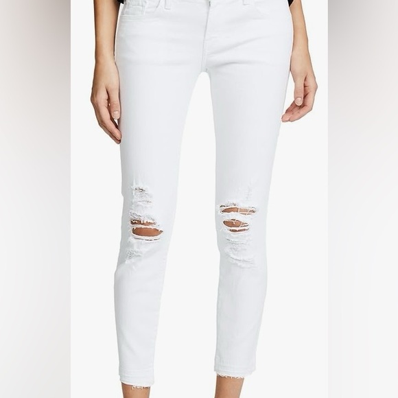 J Brand - Women's 9326 Cropped Skinny
Distressed Jeans (white-size 28) - Picture 7 of 8